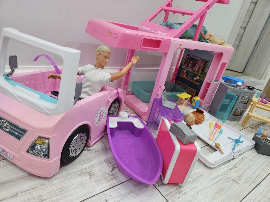 Kamper Barbie+dodatki