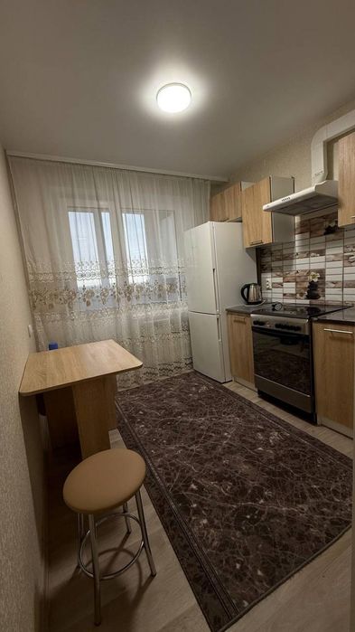 Продам 1- кімнатну на лівому березі  Степана Рудницького (Шолохова) 23