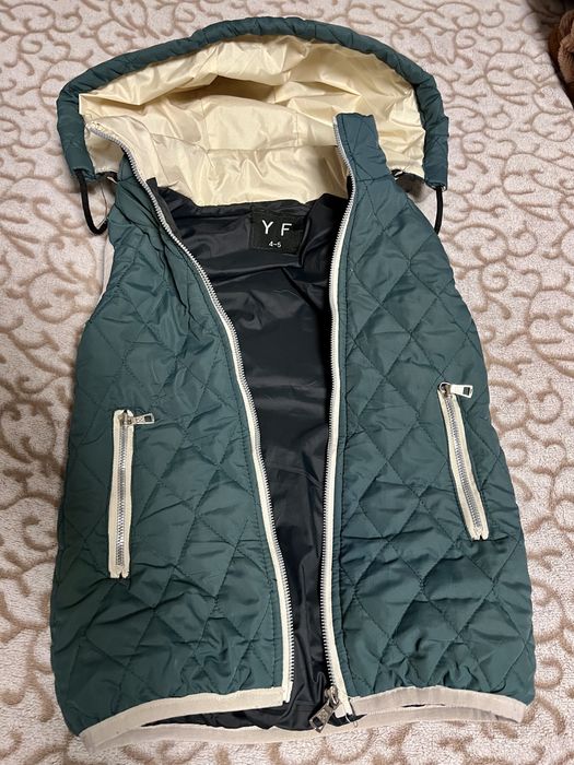 Жилетка для мальчика можно и для девочки