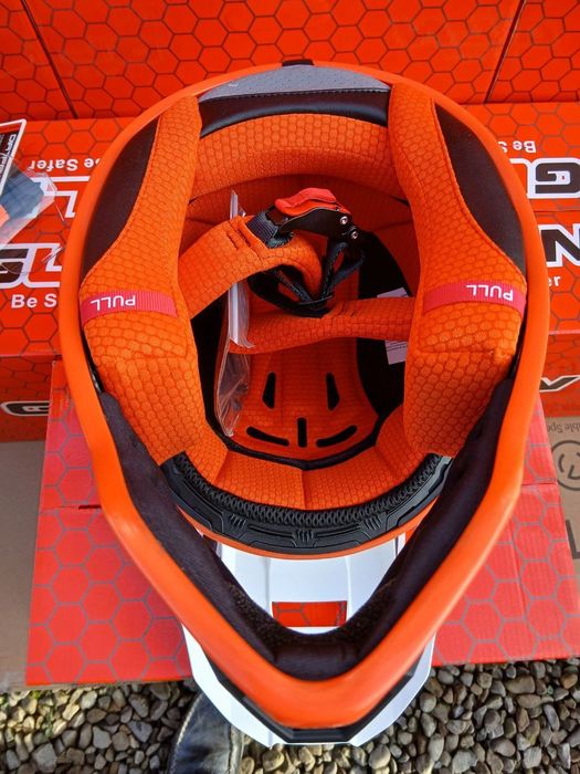 Мотошолом мотоциклетний шолом мото шлем кроссовый. Мотошолом кросовий