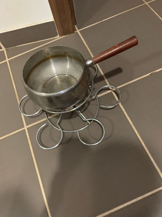 5 Rechaud , fiambreira ,3 sifões,100 copos antg(70anos )triturador