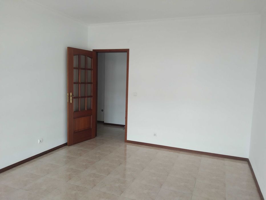 Arrendamento T2 - Rua Dr. Joaquim de Albuquerque, 49, Bombarral