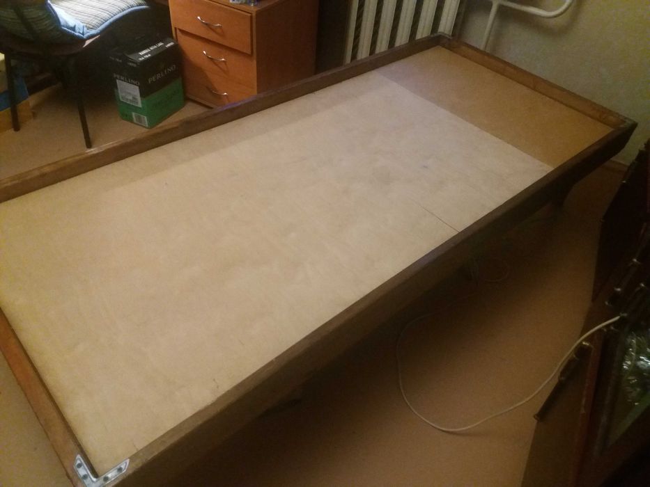 Срочно продам кровать !