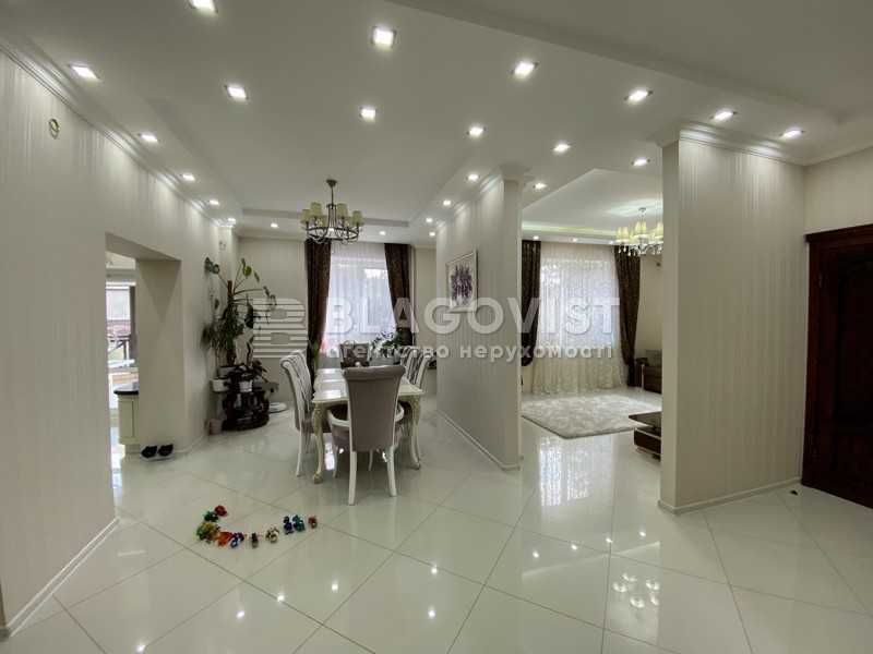 Новообуховская трасса КГ GreenWood -Дом 325 м кв  12 соток