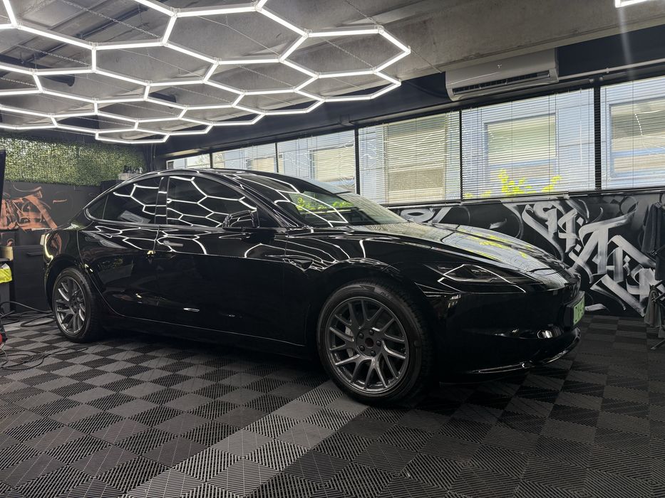 Tesla Model 3 Highland 2023 CERAMICA
