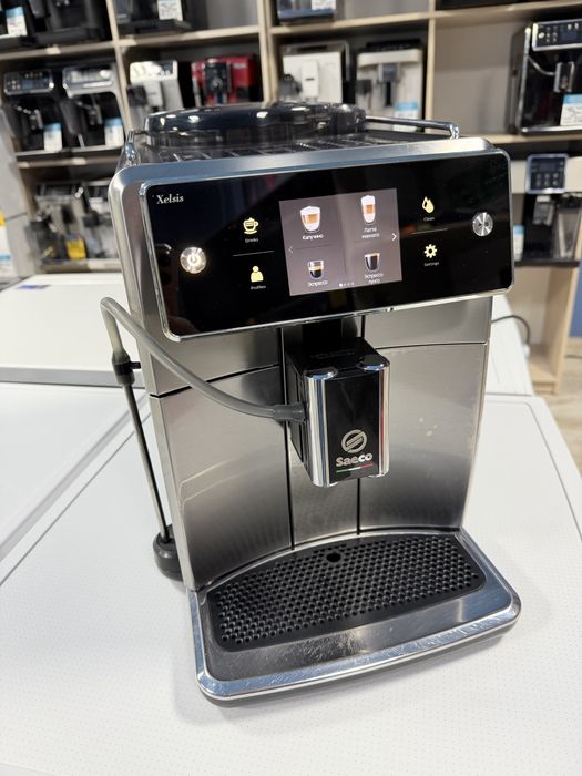 Кавова машина преміум класу DeLonghi PrimaDonna Exclusive.