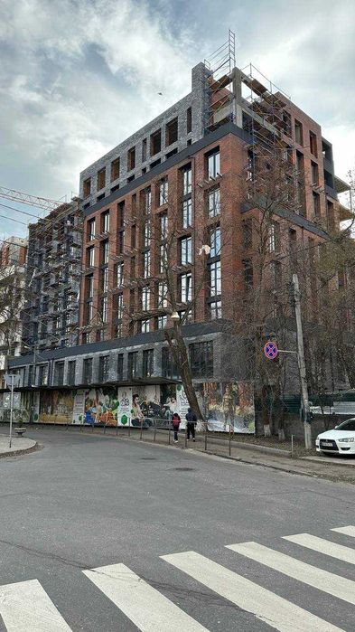 8я Фонтана. Новый кирпичный дом. Студия с балконом 23м КВ