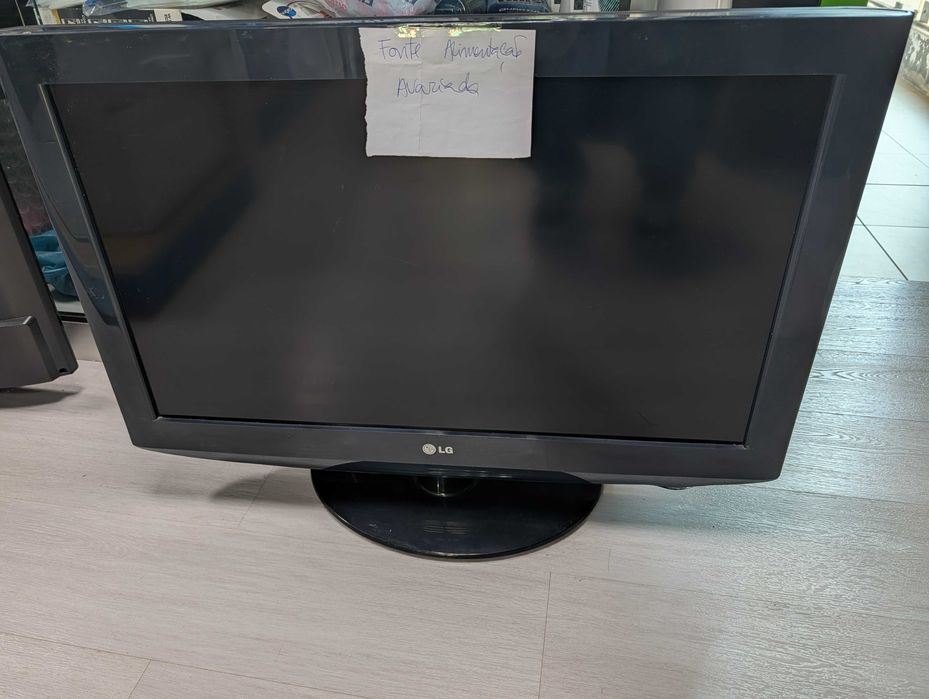 TV LG 32LD320 - Fonte de alimentacao