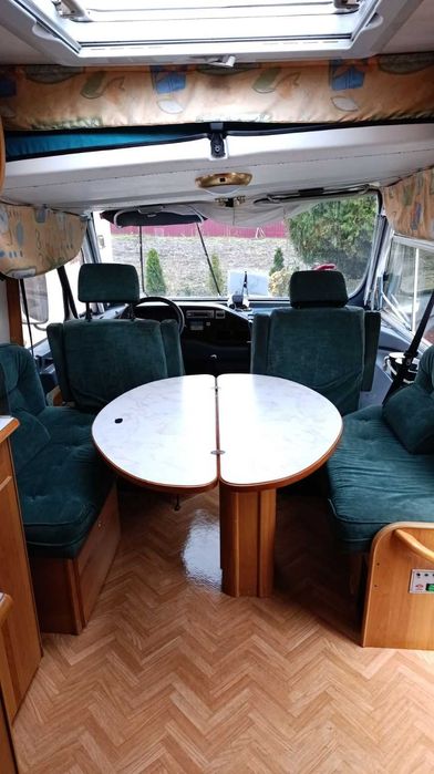 Продам автобудинок