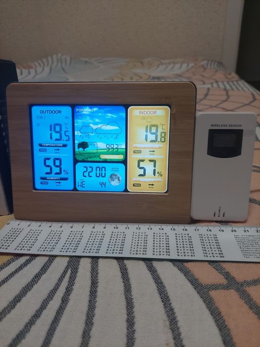 Багатофункціональна бездротова метеостанція FJ3373