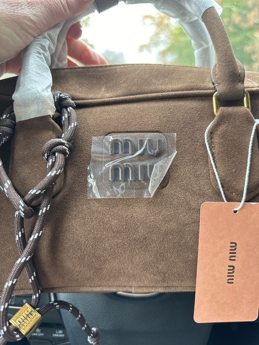 Сумочка коричнева замш міу міу