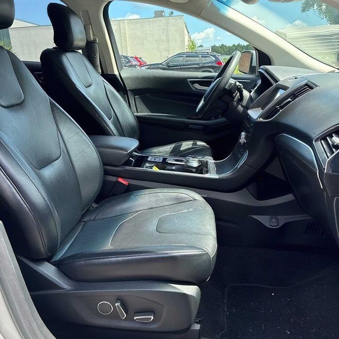 Ford Edge Titanium      2019