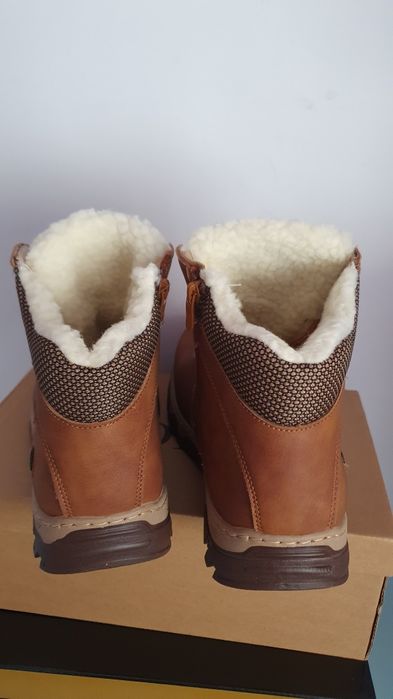 Buty nowe męskie ciepłe na zimę w rozmiarze 43