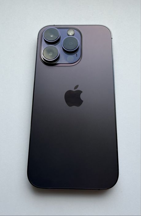 iPhone’a 14 Pro w kolorze Deep Purple