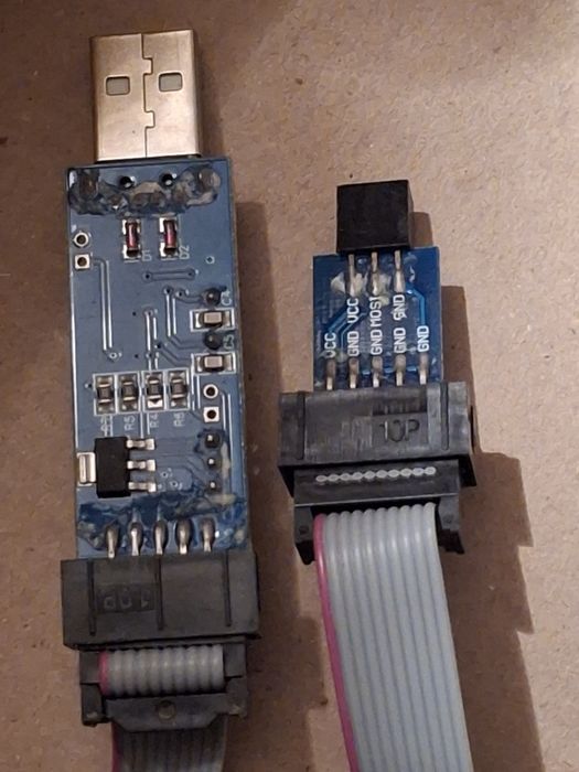 Програматор USBASP

Пристрій для прошивки мікроконтролерів AVR (наприк