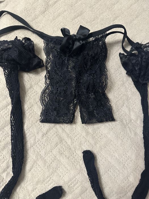 Кружевной комплект нижнего белья