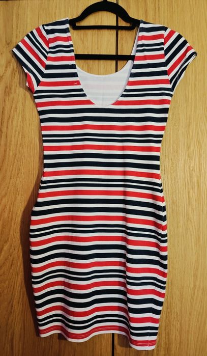 Sukienka  bawełniana Tuba w paski z dekoltem U Kobieca S PULL&BEAR