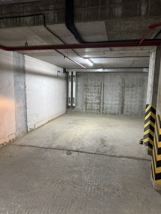 Продам паркоместо