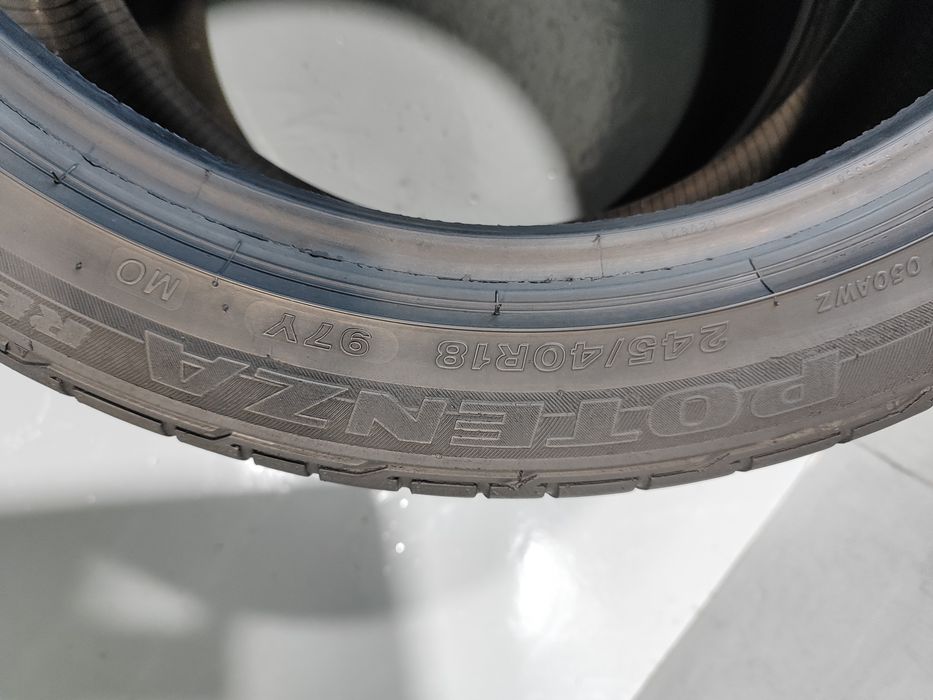 2 pneus semi novos 245-40R18 Bridgestone Potenza - Oferta dos Portes