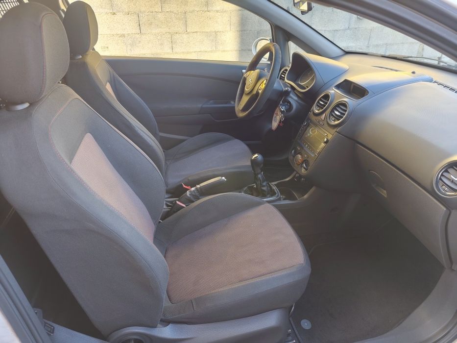 Opel corsa D sport