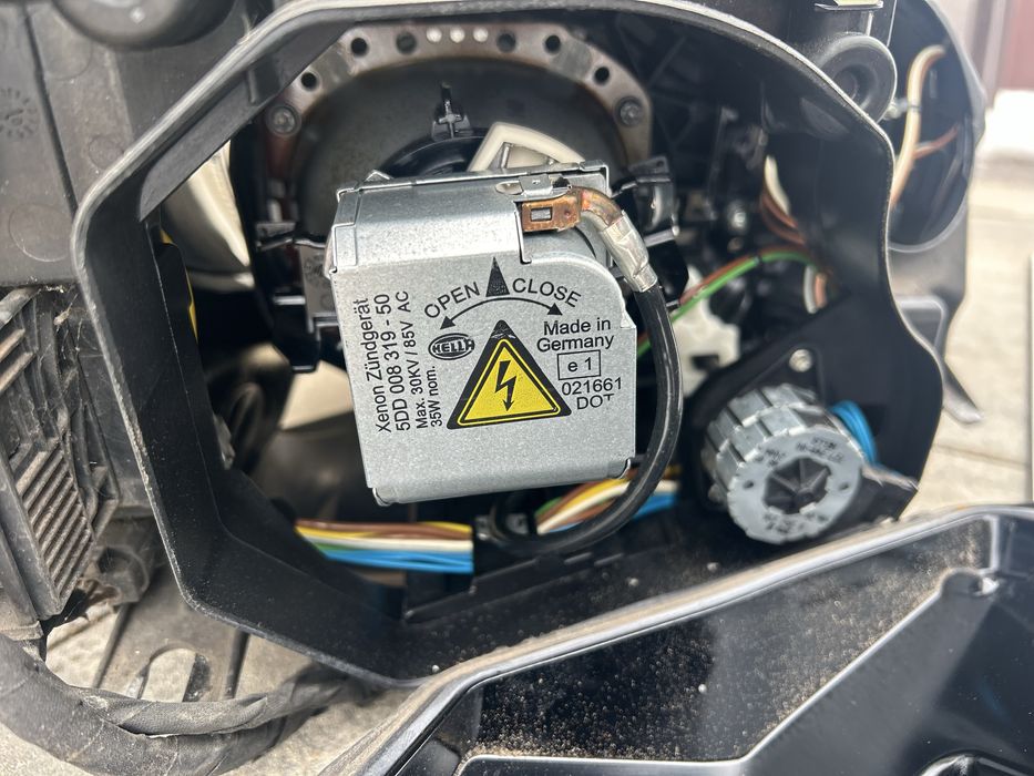 Lampy przod przednie e60 e61 xenon D2S NIESKRETNY  komoletny duzo zdje