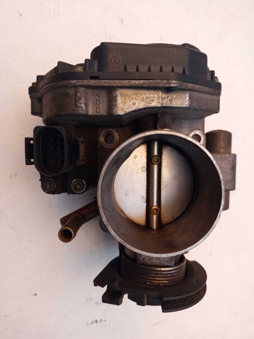 Przepustnica silnika 1.6SR, 1.6E, 1.8E VW, Seat, Audi, Skoda.