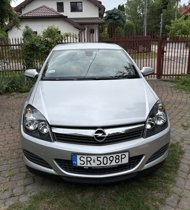 Opel Astra GTC H