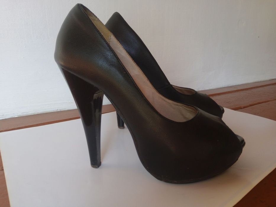 Туфли женские модные