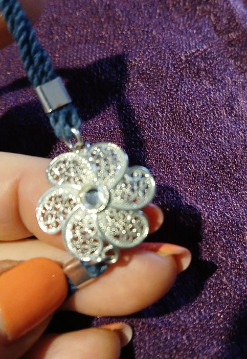 Pulseira dupla com flor em filigrana