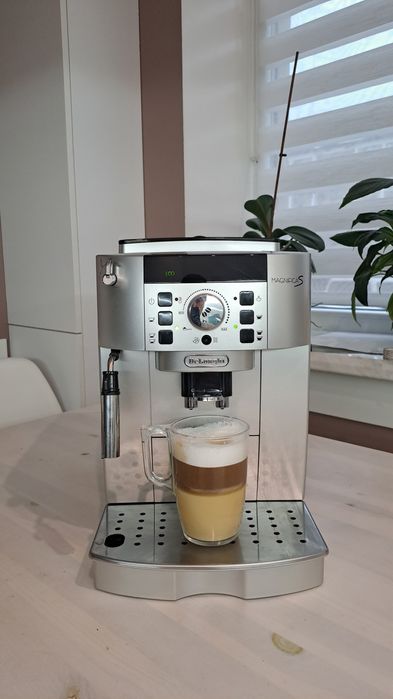 Кавомашина Delonghi Magnifica S Ecam22.110.SB.