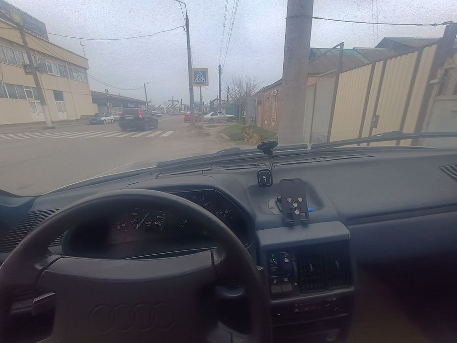 Audi 100 c3  1984р.в. 1.9 газ/бензин