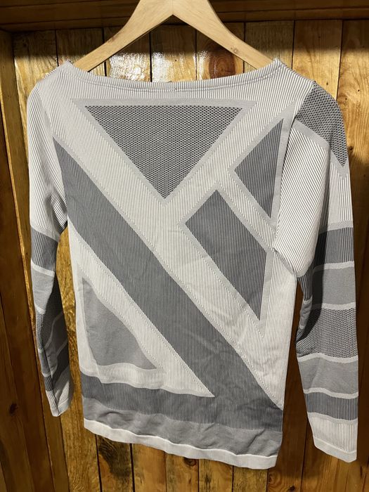 Компресійний жіночій топ Puma Evoknit