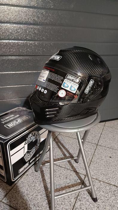 Capacete Simpson Venom Bandit Carbon MC