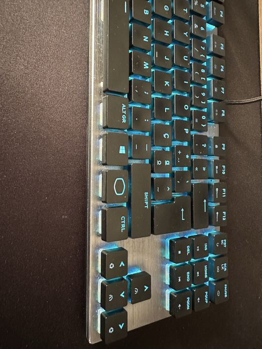 Teclado Cooler Master SK630 TKL Low profile
