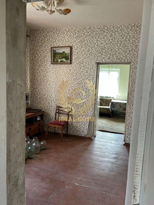 Продам частину будинку в смт Гребінки
