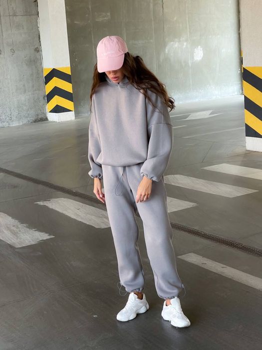 Продам спортивний костюм на флісі