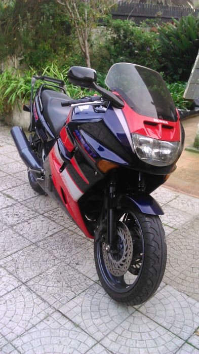 HONDA CBR 1000 F 1993 ORIGINAL impecável