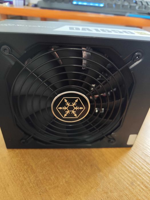 Zasilacz SilverStone DA1650   80 PLUS