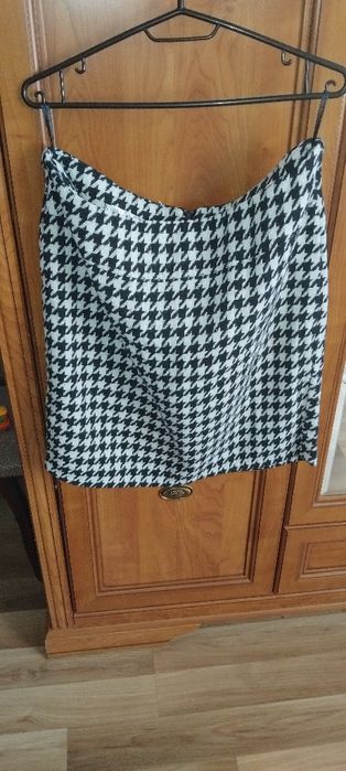 Продам спідницю мультиколор.