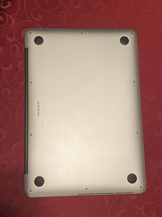 MacBook Pro (Retina, 13-inch, Early 2015)64284596348930123