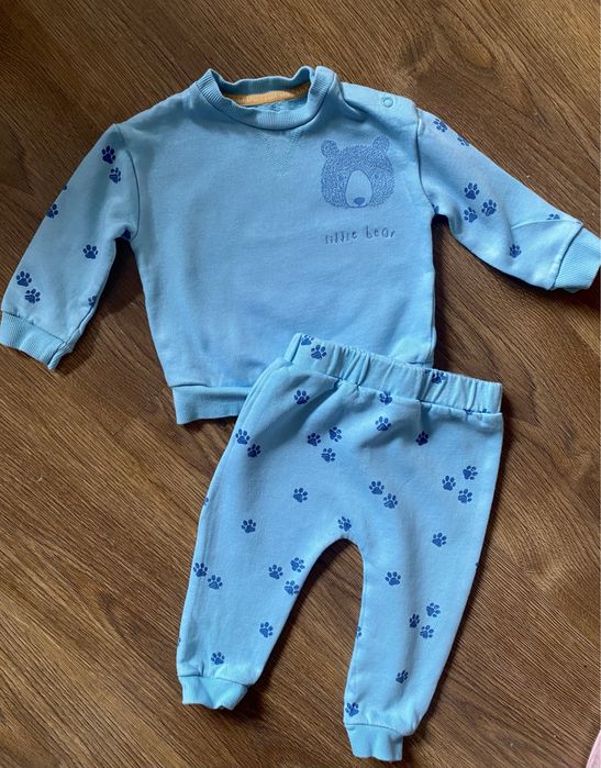 Одяг для хлопчика,Пісочники ,костюми