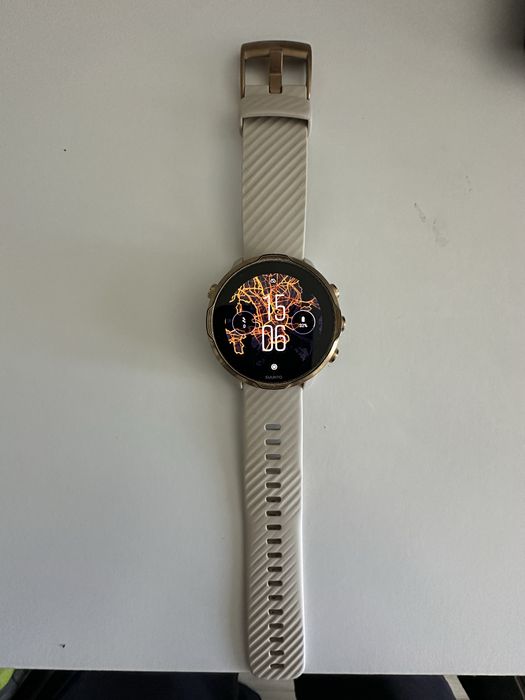 Смарт часи Suunto 7