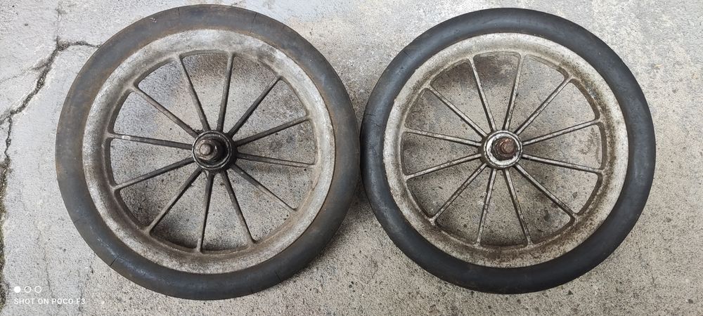 Stare kółka do wózka dziecięcego