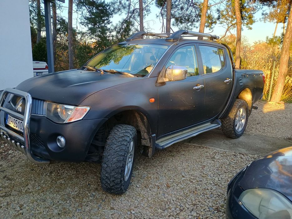 Mitsubishi L200 Mitsubishi L200 2.5 DiD pick-up 4X4 Hak