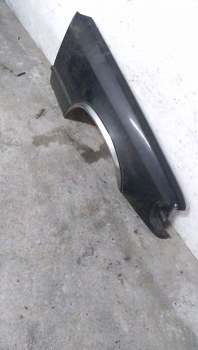 Guarda Lamas Dto Mercedes-Benz 200 - 300 D (124)