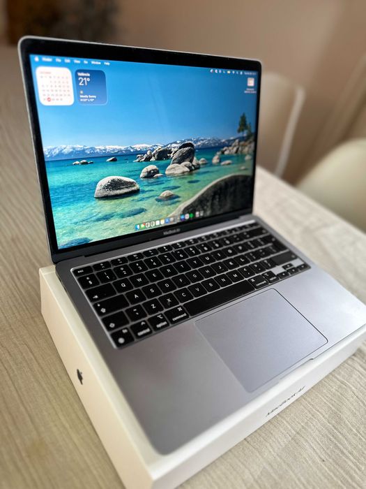 MacBook Air M1, Space Gray, używany, stan bardzo dobry
