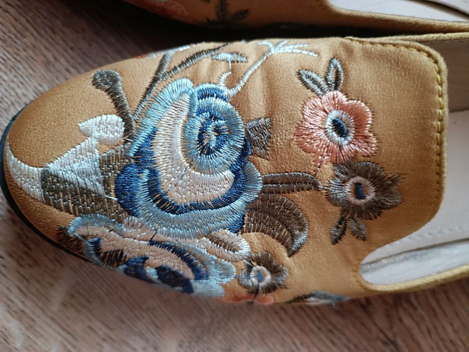 Piękne musztardowe Lordsy Lily Rose