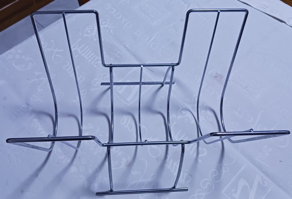 Porta revistas em metal