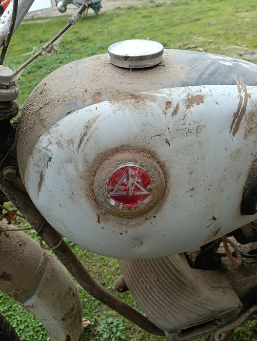 Mota peças marca Casal