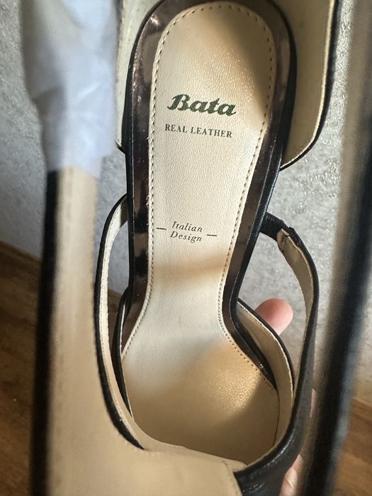 Жіноче взуття Bata Італія шкіра